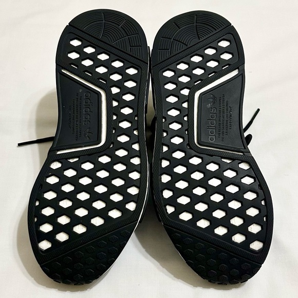 Adidas NMD R1 x Pharrell Focus Blue/Core Black/Ambient Sky Athletic Shoes - US 6 - Picture 11 of 17